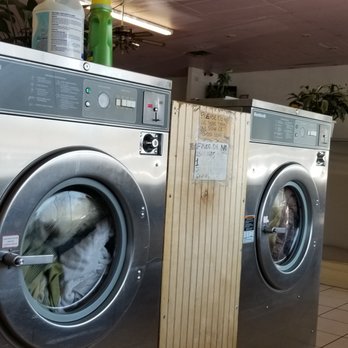 Laundry Lounge - Wednesday, April 25, 2018: high-capacity washers. - Laundromat Near Me - Carson City, Nevada