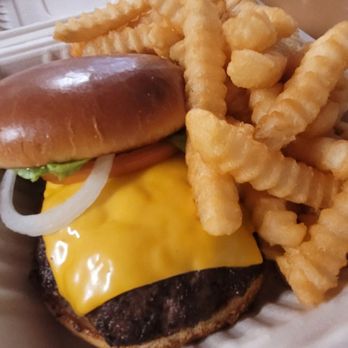 Faithful Grinds - Hamburger and Fries - Hawaiian Near Me - Kahului, Hawaii Faithful Grinds - Hamburger and Fries - Hawaiian Near Me - Kahului, Hawaii