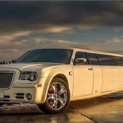 Brisbane Limousines - Chrysler 300C 11 seat Super Stretch