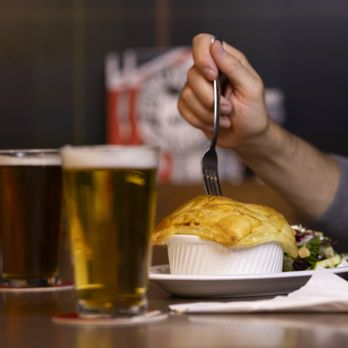 Elephant & Castle - Pubs Near Me - Chicago, Illinois