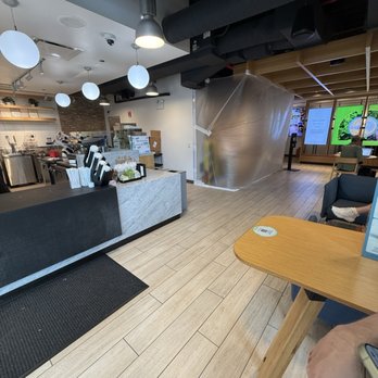 Capital One Café - Banks & Credit Unions Near Me - Chicago, Illinois