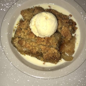 La Coïncidence - Apple pie with ice cream - French Near Me - Paris, 75 La Coïncidence - Apple pie with ice cream - French Near Me - Paris, 75