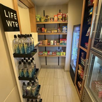 Rockland Harbor Hotel - Pantry items for sale - Hotels Near Me - Rockland, Maine Rockland Harbor Hotel - Pantry items for sale - Hotels Near Me - Rockland, Maine