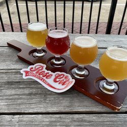 Rose City Draft House & Bar - Beer flight + outdoor patio = perfect date night.