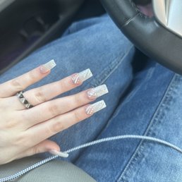 the nails are so good! great prices