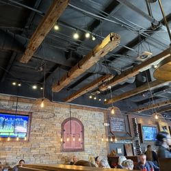 Crust Pasta & Pizzeria
