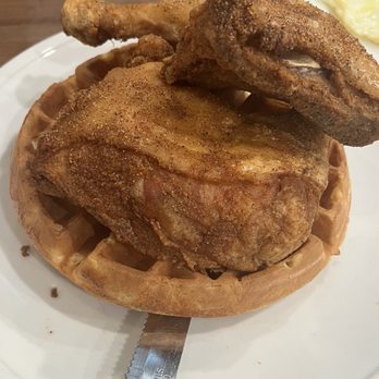 The Southern Kitchen - Finger Lickin Chx Waffle - Breakfast & Brunch Near Me - Arlington Heights, Illinois The Southern Kitchen - Finger Lickin Chx Waffle - Breakfast & Brunch Near Me - Arlington Heights, Illinois