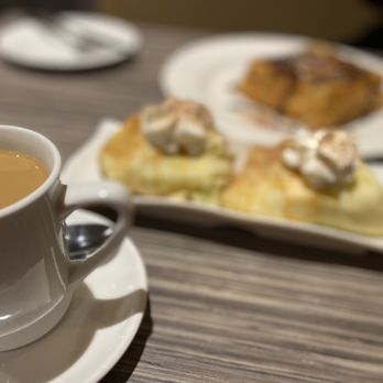 La Amigo Restaurant - 鴛鴦 - popular drink of mixing coffee with milk tea - Chinese Near Me - Richmond, British Columbia La Amigo Restaurant - 鴛鴦 - popular drink of mixing coffee with milk tea - Chinese Near Me - Richmond, British Columbia