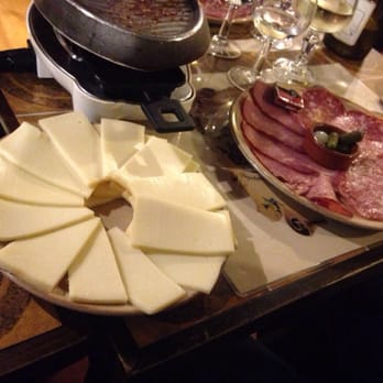 Pain Vin Fromages - Fondue Near Me - Paris, 75 Pain Vin Fromages - Fondue Near Me - Paris, 75
