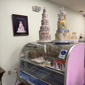 Creative Cakes - Bakeries Near Me - Silver Spring, Maryland