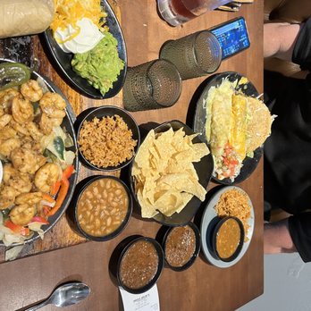 Uncle Julio's - Shrimp fajitas, Combination platter, swirl margaritas - Mexican Near Me - Allen, Texas Uncle Julio's - Shrimp fajitas, Combination platter, swirl margaritas - Mexican Near Me - Allen, Texas