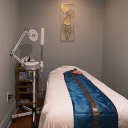 Thai New York Spa - Private, clean rooms for your facials and skin treatments.