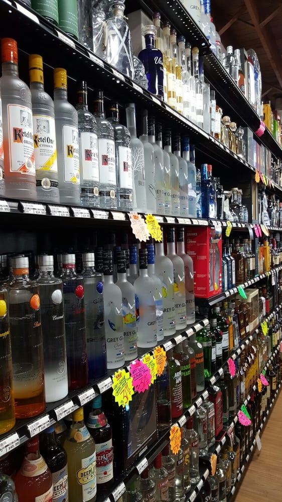 ROYAL WINE & SPIRITS Updated September 2024 19 Photos 24 White St