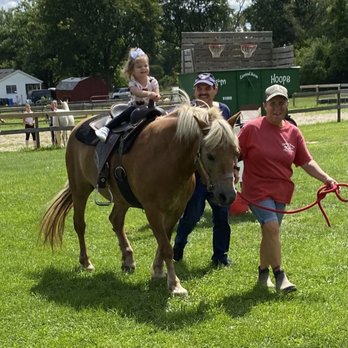 Carousel Acres - Attraction Farms Near Me - South Lyon, Michigan