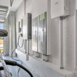 CKR Solar - CKR Solar's award winning Vehicle-to-home battery backup solution.