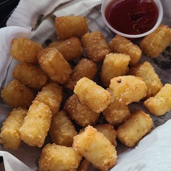 Hudson 303 Sport Cafe - Tots - Pizza Near Me - Tappan, New York