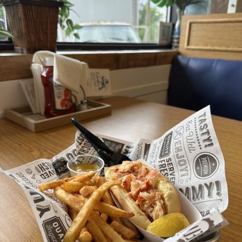 The Blue Lobster - CT Lobster roll (hot buttered) - Seafood Markets Near Me - Berlin, Connecticut The Blue Lobster - CT Lobster roll (hot buttered) - Seafood Markets Near Me - Berlin, Connecticut