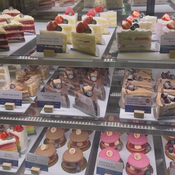 Paris Baguette - Patisserie/Cake Shop Near Me - Carmel, Indiana Paris Baguette - Patisserie/Cake Shop Near Me - Carmel, Indiana
