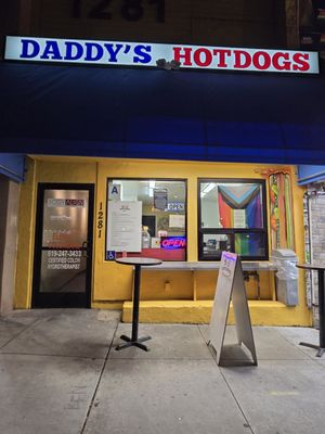 Daddy's Hot Dogs by null