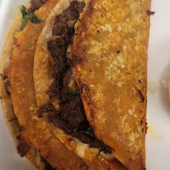 El Cilantro Mexican Grill - Birria tacos - Mexican Near Me - El Cajon, California