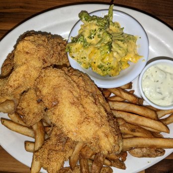 Cheddar's Scratch Kitchen - Cornmeal white fish, fries and broccoli and rice casserole - American Near Me - Allen, Texas Cheddar's Scratch Kitchen - Cornmeal white fish, fries and broccoli and rice casserole - American Near Me - Allen, Texas