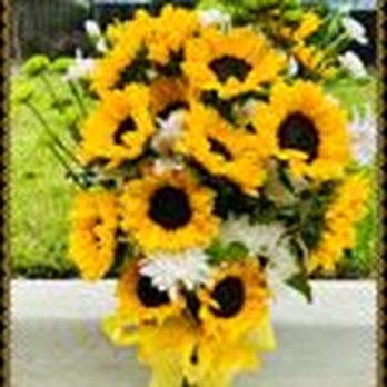 A Lasting Memory from The Flower Shoppe - Bouquet of sunflowers - Florists Near Me - Lake Park, Georgia A Lasting Memory from The Flower Shoppe - Bouquet of sunflowers - Florists Near Me - Lake Park, Georgia