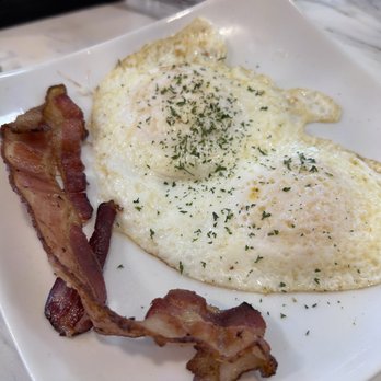Brunch House - $10 worth of food right here. Their bacon and their eggs. - Breakfast & Brunch Near Me - Phoenix, Arizona