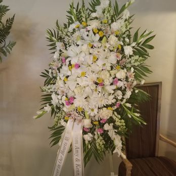 Le's Flowers - Florists Near Me - Sacramento, California Le's Flowers - Florists Near Me - Sacramento, California