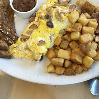 Features - Sausage omelette - Breakfast & Brunch Near Me - Stratford, Ontario