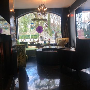 The Ross - Lobby - Hotels Near Me - Killarney, Kentucky