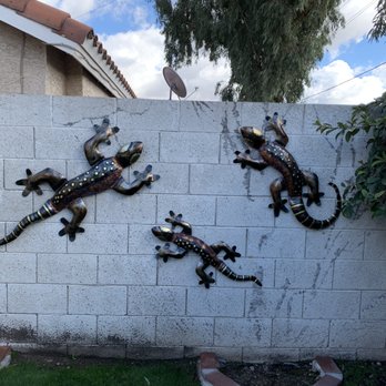 Elite 48 Painting - Black marks on block wall where vines used to grow. - Painters Near Me