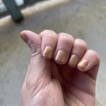 La Vie Nails & Spa - Day 3 chipping. - Nail Salons Near Me - Santee, California La Vie Nails & Spa - Day 3 chipping. - Nail Salons Near Me - Santee, California