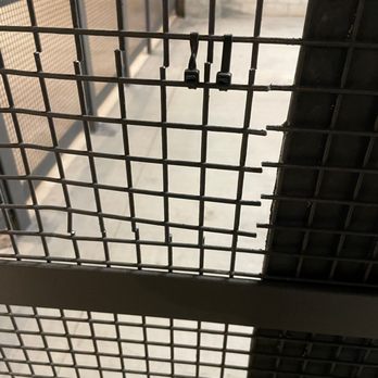Broadstone Archive - This is how the fix it, with zip ties. - Apartments Near Me - Santa Ana, California