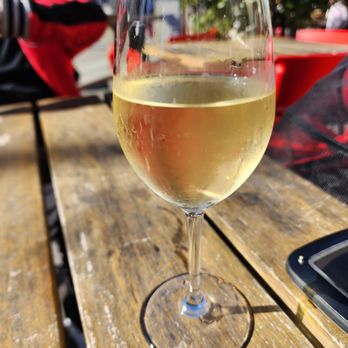 Gott's Ferry Building - Sauvignon Blanc, Daisy (California) - Burgers Near Me - San Francisco, California