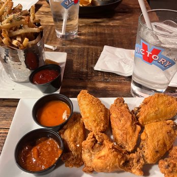 Wingcraft Kitchen & Beer Bar - Wings - 7 Snack - Gastropubs Near Me - Atlantic City, New Jersey Wingcraft Kitchen & Beer Bar - Wings - 7 Snack - Gastropubs Near Me - Atlantic City, New Jersey