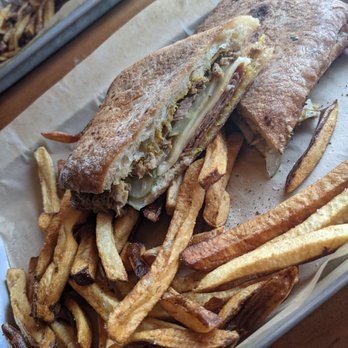 Dogfish Head Brewings & Eats - Cubano Sandwich - American Near Me - Rehoboth Beach, Delaware