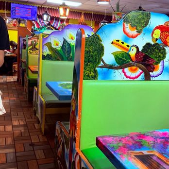 El Tapatio - Seating area - Bars Near Me - Flagstaff, Arizona