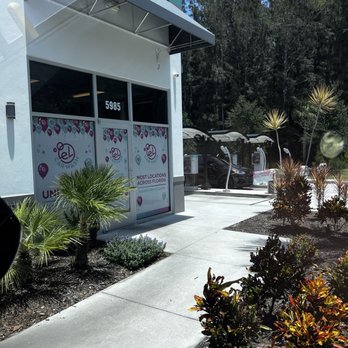 El Car Wash - Malabar - Photo of business office door. - Car Wash Near Me - Palm Bay, Florida El Car Wash - Malabar - Photo of business office door. - Car Wash Near Me - Palm Bay, Florida