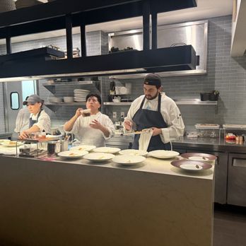 l’abeille - French Near Me - New York, New York