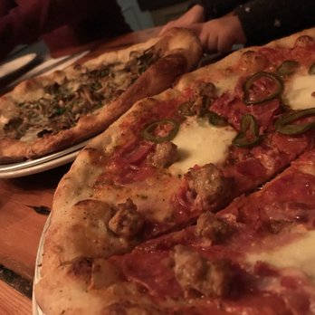 Pizza Carano - Pizza Near Me - Vancouver, British Columbia