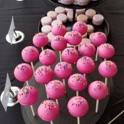 Kordos Bakery - Cake Pops