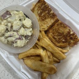 Reuben and potatoes