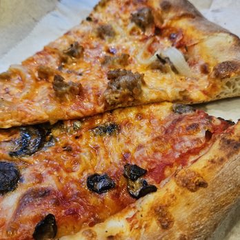 Vito's Slices and Ices - Vito's Slices and Ices - NY-style Pizza (Mushroom // Sausage & Onion) - Pizza Near Me - New York, New York Vito's Slices and Ices - Vito's Slices and Ices - NY-style Pizza (Mushroom // Sausage & Onion) - Pizza Near Me - New York, New York