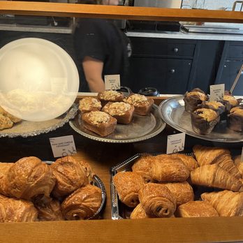 Il Viale Espresso - Il Viale's small but fine pasty selection. The ham and cheese and banana bread are phe-nom-e-nal! - Coffee & Tea Near Me - Edmonds, Washington Il Viale Espresso - Il Viale's small but fine pasty selection. The ham and cheese and banana bread are phe-nom-e-nal! - Coffee & Tea Near Me - Edmonds, Washington