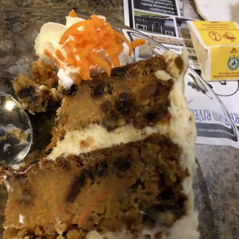 Farrell's Restaurant - Carrot Cake - New American Near Me - Portland, Connecticut