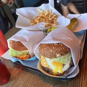 Butter's Burgers - Burgers Near Me - Napa, California
