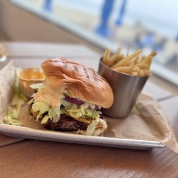 Shoreline Cafe - Niman 1/2 lb burger with regular fries - Seafood Near Me - Santa Barbara, California