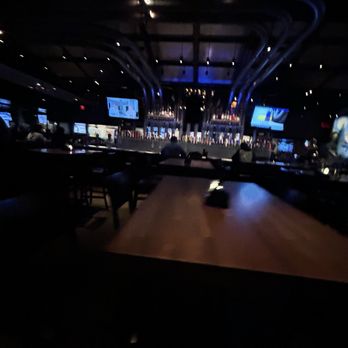 Yard House - New American Near Me - Friendswood, Texas