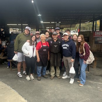 Snow's BBQ - Mrs. Tootsie! - Barbeque Near Me - Lexington, Texas
