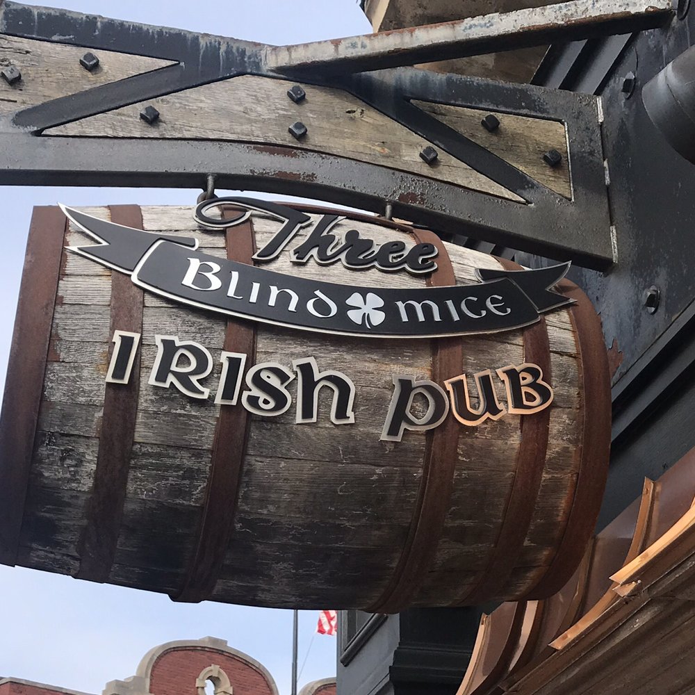 Three Blind Mice Irish Pub - Irish Pub Near Me - Mount Clemens, Michigan